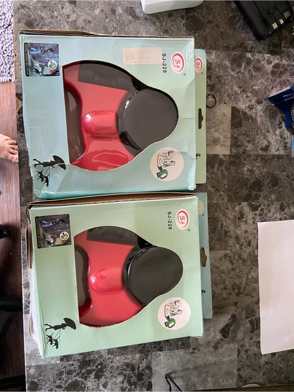 Red and Black Handheld Dog RetractableDog Leasg- 2 Pack